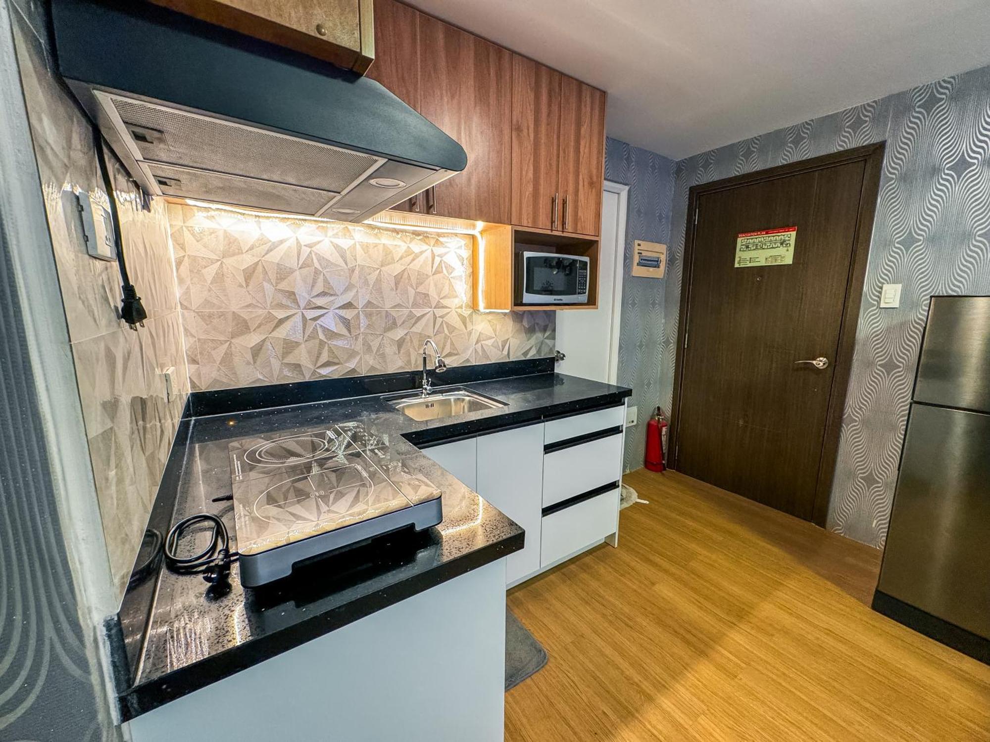 The Loop 2Br Fully Furnished Corner Unit W Balcony Lägenhet Cagayan de Oro Exteriör bild